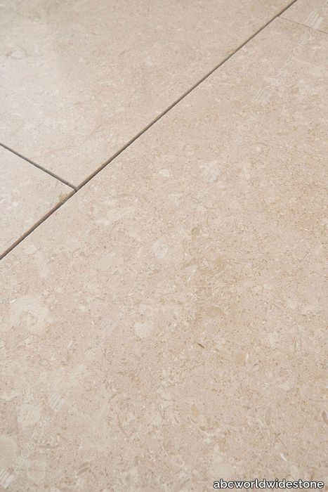 Grolla-Beige-Brushed-Wet-2.jpg