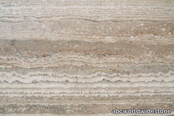 Dorato-Travertine-close-up-x-1-7623-600x400.jpg