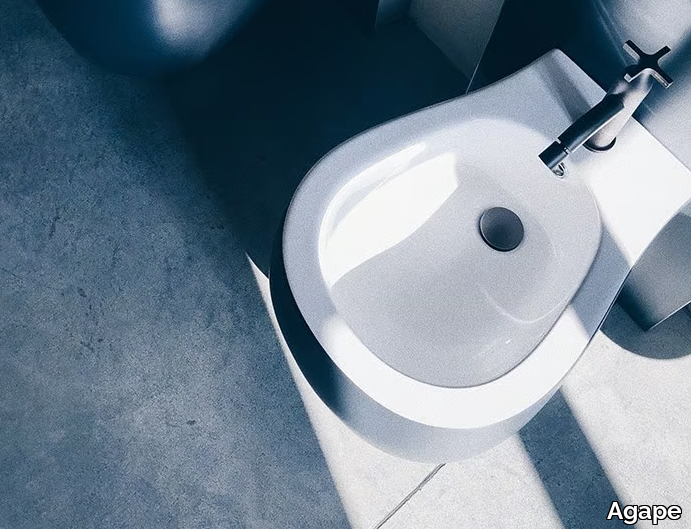 PEAR - Wall-hung ceramic bidet _ Agape