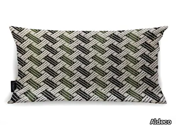 TIÉBÉLÉ IN/OUTDOOR Green Moss - Rectangular geometric cushion _ Aldeco