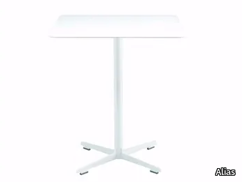 CROSS TABLE - 574_O - Square table with 4-star base _ Alias