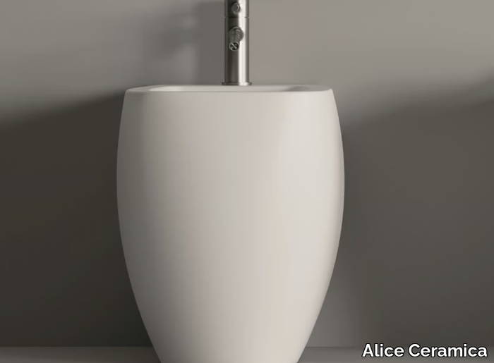 NUR - Floor mounted ceramic bidet _ Alice Ceramica