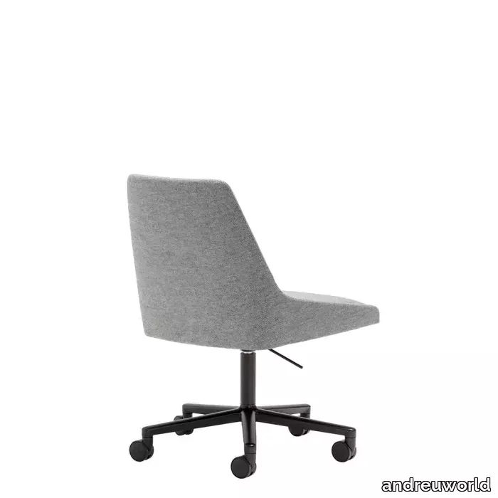 alya_andreu_world_SI1555_chair_2.webp