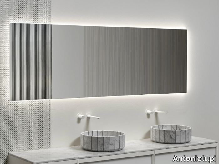 DISTINTO - Wall-mounted mirror with integrated lighting _ Antoniolupi