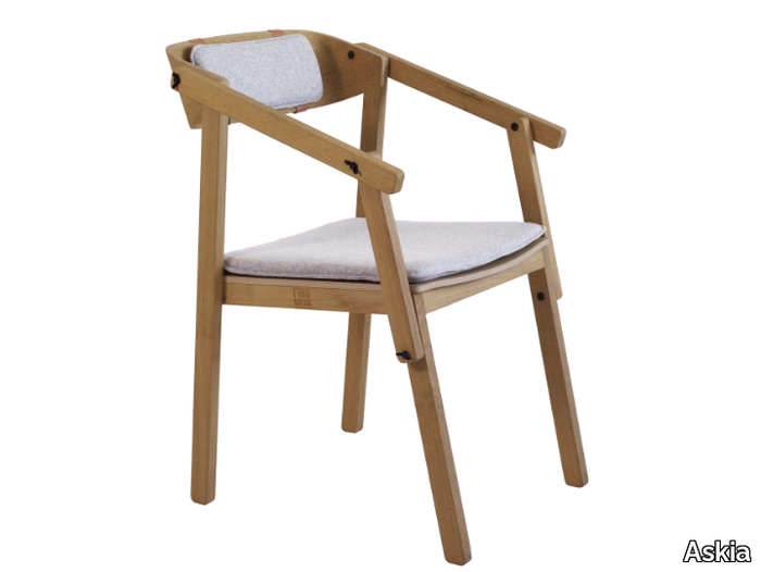 ATELIER - Oak chair with integrated cushion _ Askia