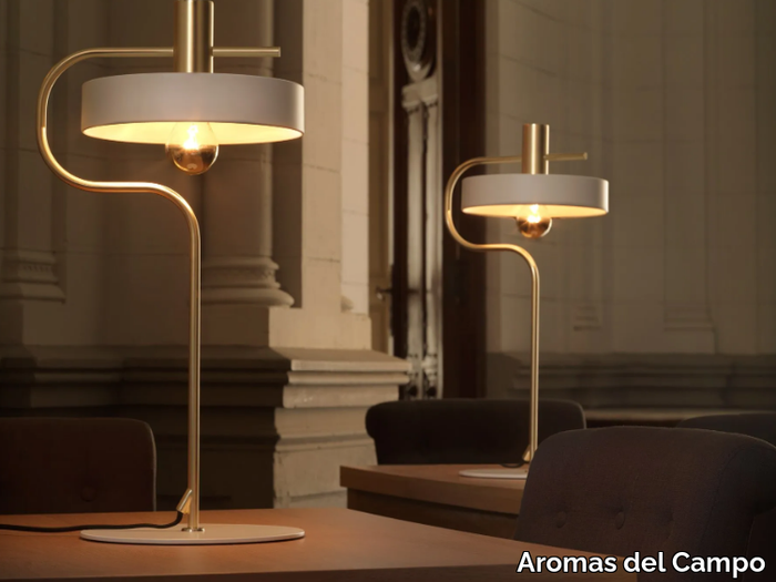 ALOA - Metal table lamp _ Aromas del Campo