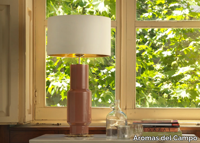 NOA - Metal table lamp _ Aromas del Campo