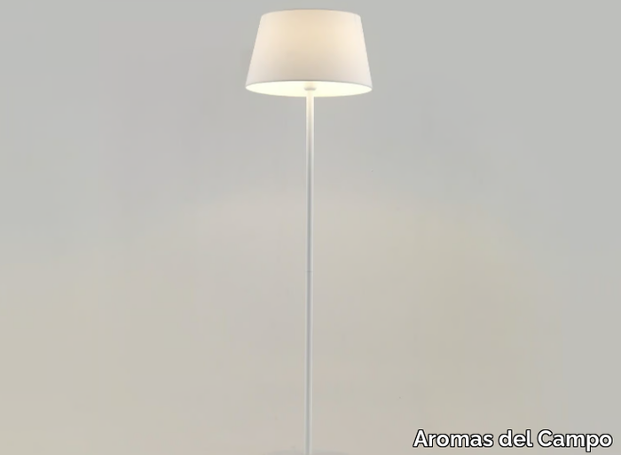 TEX-Metal-floor-lamp-Aromas-del-Campo-275372-relb50aa90e.jpg