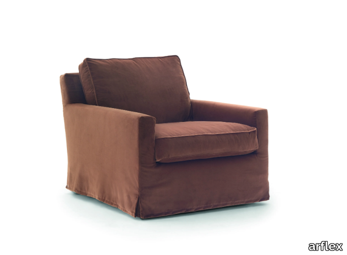 COUSY - Upholstered fabric armchair with armrests _ arflex