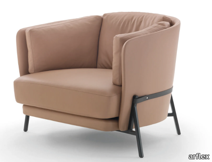 CRADLE - Leather armchair with armrests _ arflex