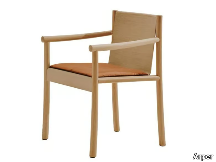 KATA - Wooden chair with armrests _ Arper