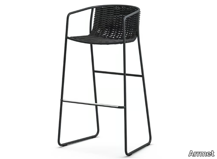 RANDA ST - Sled base stool with armrests _ Arrmet