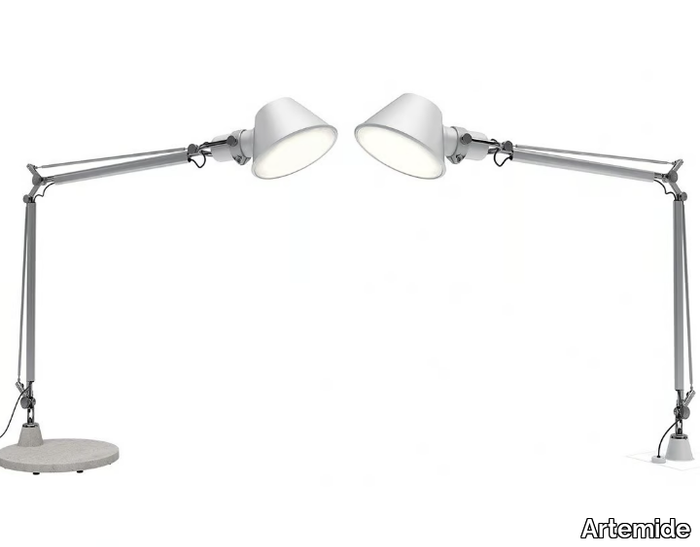 TOLOMEO XXL OUTDOOR - LED with swing arm floor lamp _ Artemide