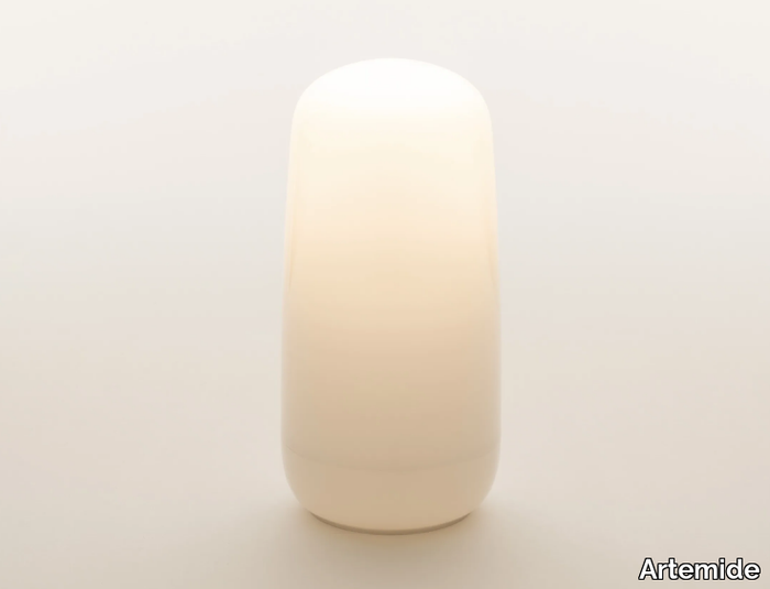 GOPLE PORTABLE - Cordless plastic table lamp _ Artemide