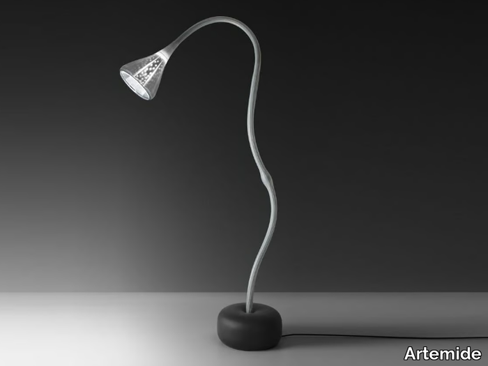 PIPE - Adjustable polycarbonate floor lamp _ Artemide