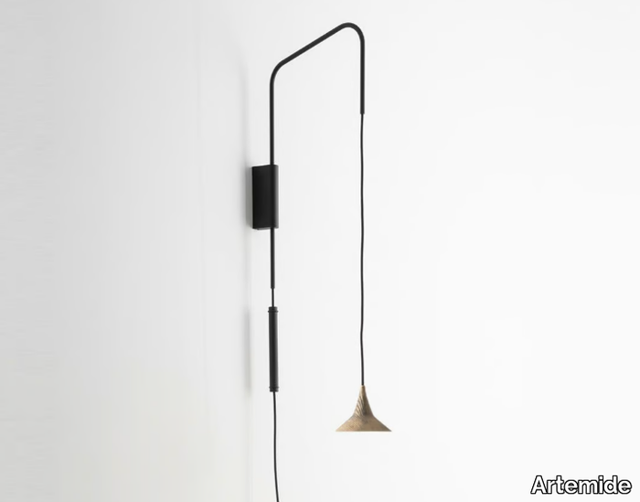 UNTERLINDEN - LED brass wall lamp _ Artemide