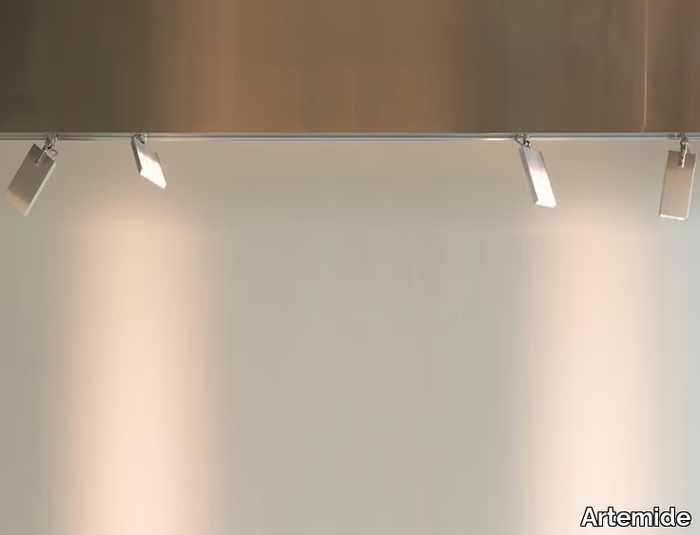 PAD-SQUARE-Artemide-Italia-249515-rela487cefe.jpg