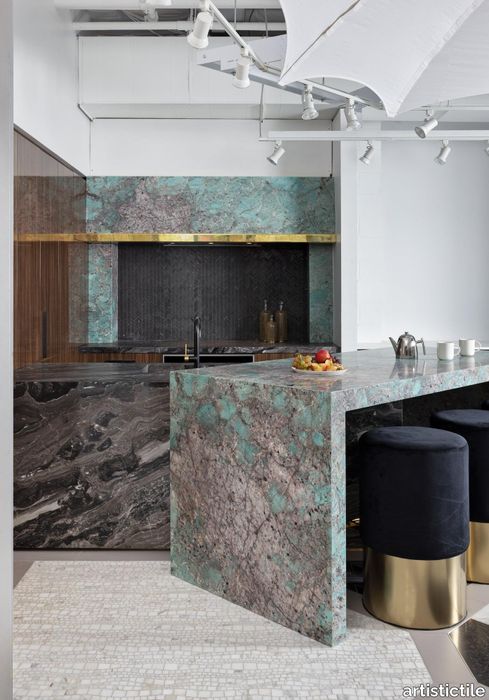 Amazonite_Arabescato_Orobico_Dark_Thin_Herringbone_Nero_Nashville_Showroom_Kitchen_01.jpg