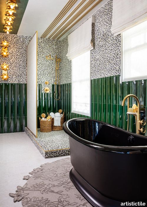 Inverso_Verde_Penny_Lane_Green_Bathroom_KipsBay_PalmBeach_NikkiLevyDesign_13_1000x.jpg