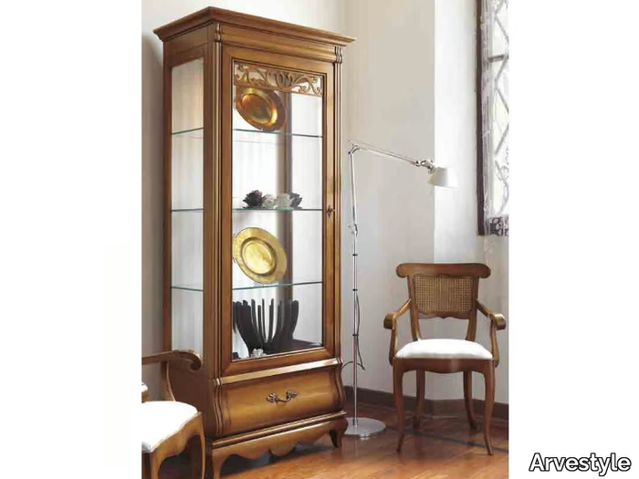 FENICE - Solid wood display cabinet with integrated lighting _ Arvestyle