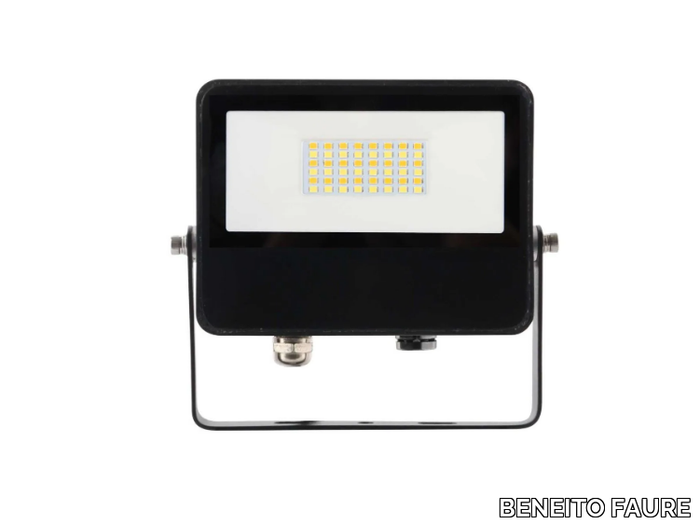 SKY-30W-SWITCH-BENEITO-FAURE-527901-relc69c04f0.jpg