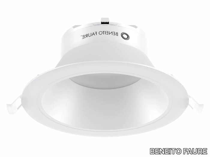 THESSIS-BENEITO-FAURE-527816-rel910b3ef5.jpg