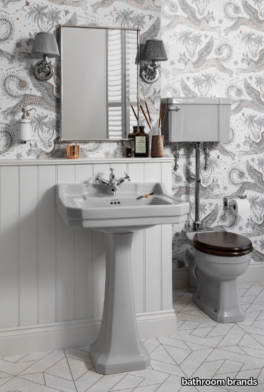 BESPOKE-Classic-style-toilet-Burlington-Bathrooms-504763-rel5c4584dc.jpg