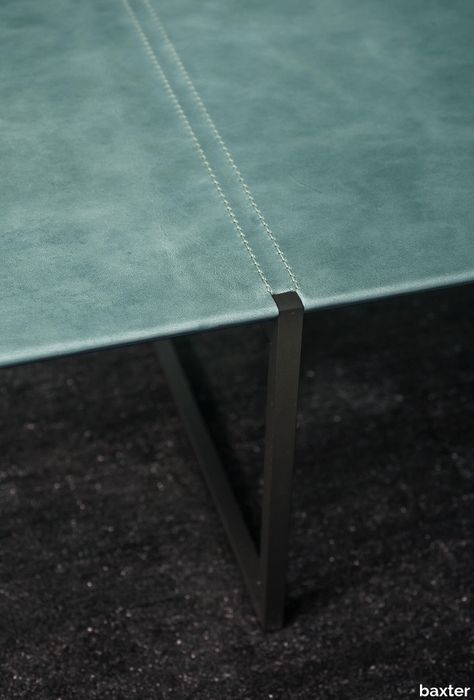 IcaroLeather_small_table_04.jpg