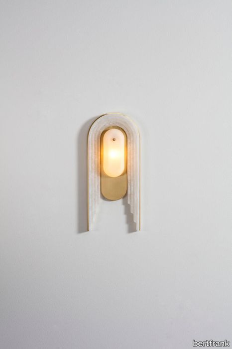 VIMA WALL LIGHT