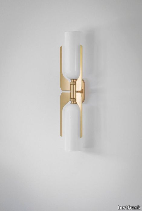 PENNON WALL LIGHT