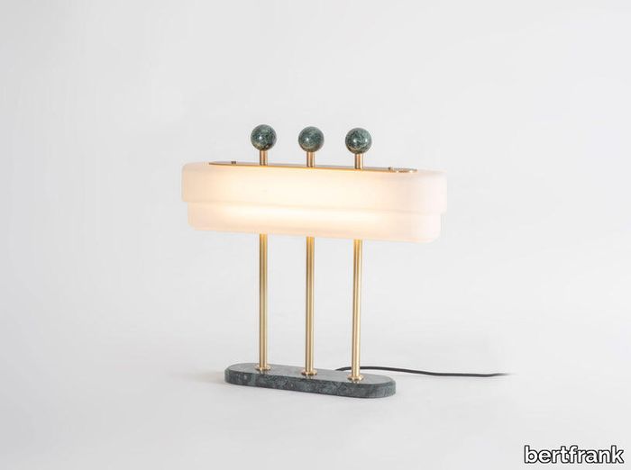 SPATE TABLE LAMP