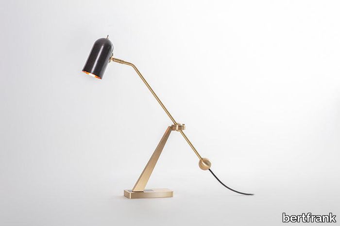 STASIS TABLE LAMP