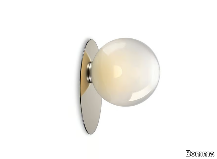 UMBRA-Wall-lamp-bomma-594700-rel90326ecf.jpg