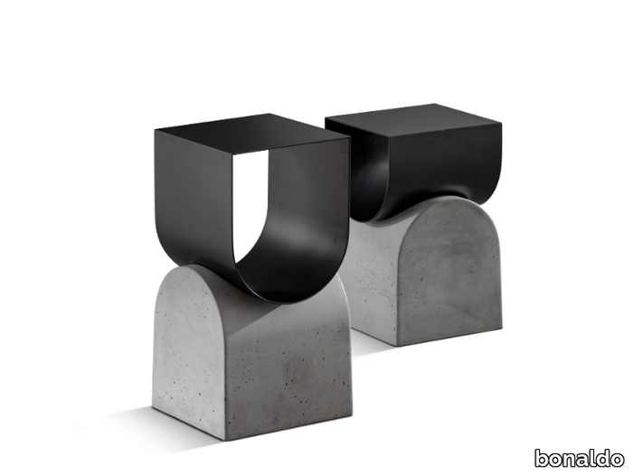 VAGUE - Magazine rack in metal and concrete _ Bonaldo