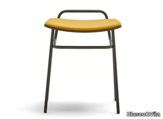 FOSCA - Low metal stool with integrated cushion _ Blasco&Vila