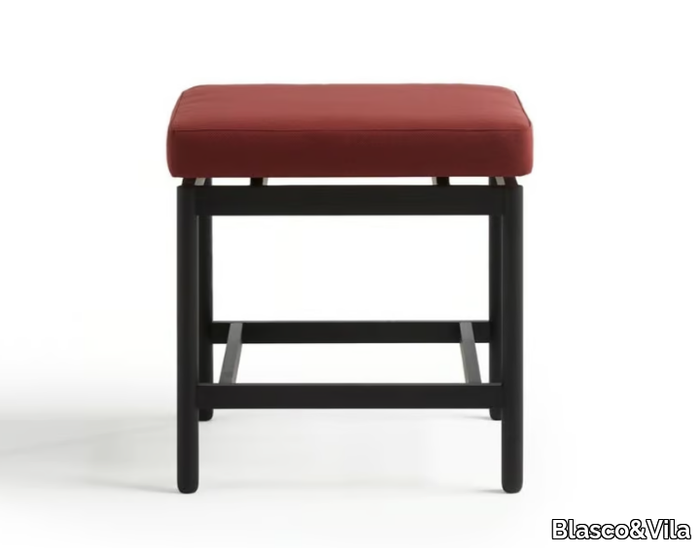 REM - Upholstered fabric stool with footrest _ Blasco&Vila