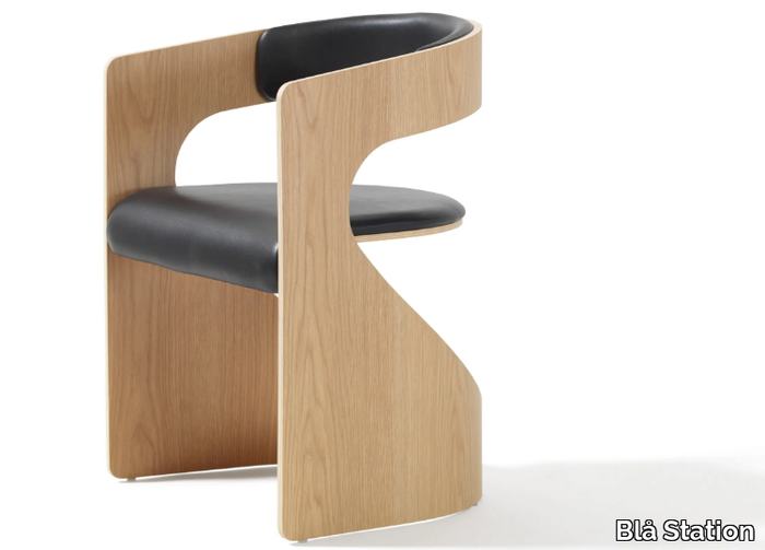 LUCKY - Chair with armrests _ Blå Station