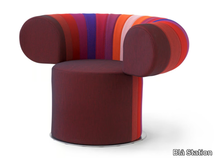 BIG TALK - Fabric easy chair with armrests _ Blå Station