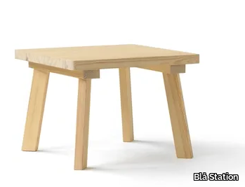 PINZO - Square pine coffee table _ Blå Station