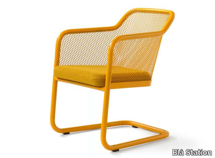 HONKEN X - Cantilever steel chair with integrated cushion _ Blå Station