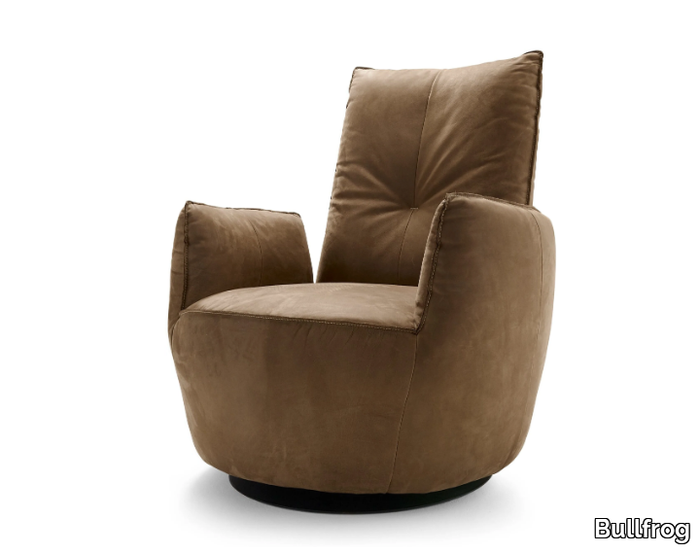 BLOBB - Swivel armchair with armrests _ Bullfrog