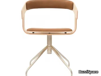 BuzziFloat Cross - With 4-spoke base chair with armrests _ BuzziSpace