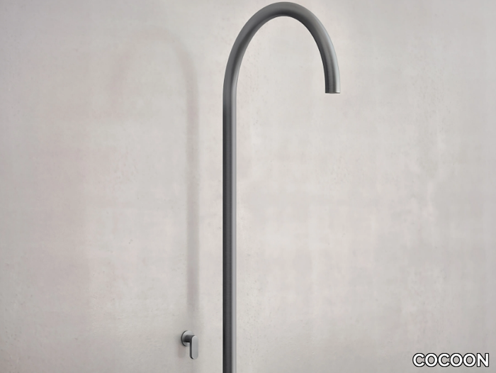 JP 37 - Floor standing stainless steel shower _ COCOON