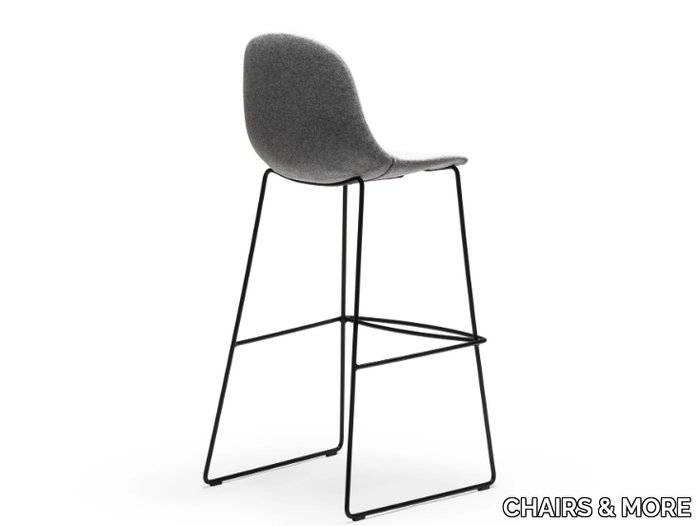 GOTHAM SLI-SG-80 - Sled base chair with footrest _ CHAIRS & MORE