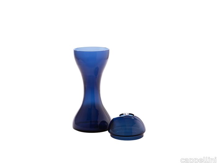 images-02_glass-newson-vase.jpg