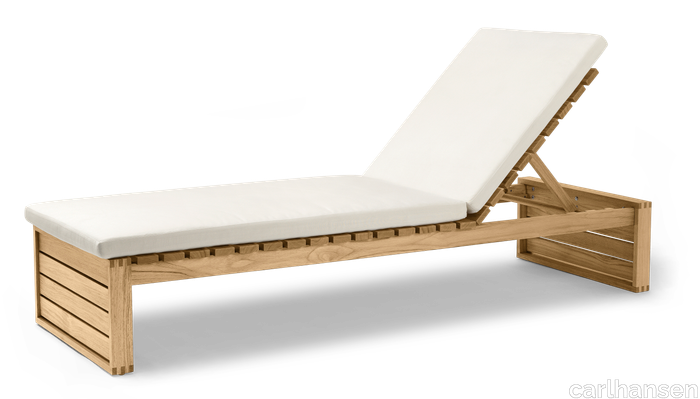 images-BK14 Lounger-kjaer_bk14-sunbed_cushion_untreated_teak_side-up.png