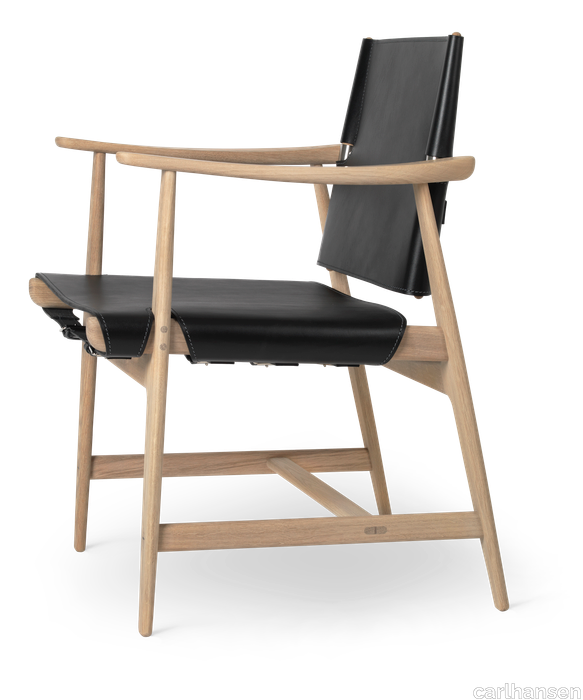 images-BM1106 Huntsman Chair-jagtstolen-eg-hvidolie-sort-sadellaeder-side.png