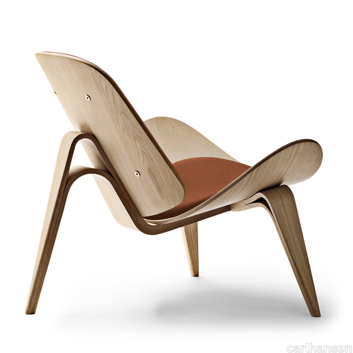 images-CH07 Shell Chair-skalstolen-eg-hvidolie-thor307-back.png