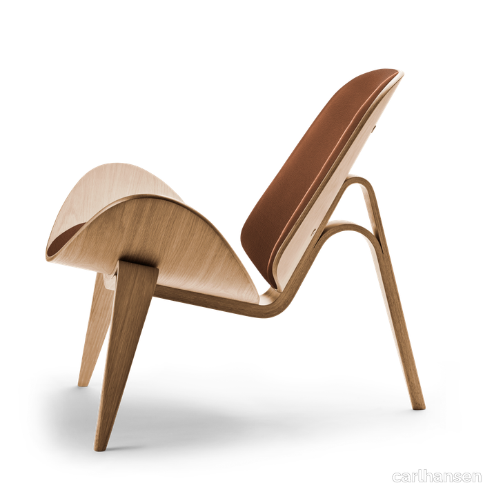 images-CH07 Shell Chair-skalstolen-eg-olie-thor307-side.png