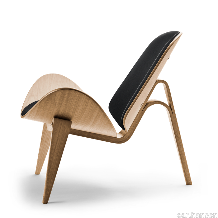 images-CH07 Shell Chair-skalstolen-eg-olie-thor301-side.png